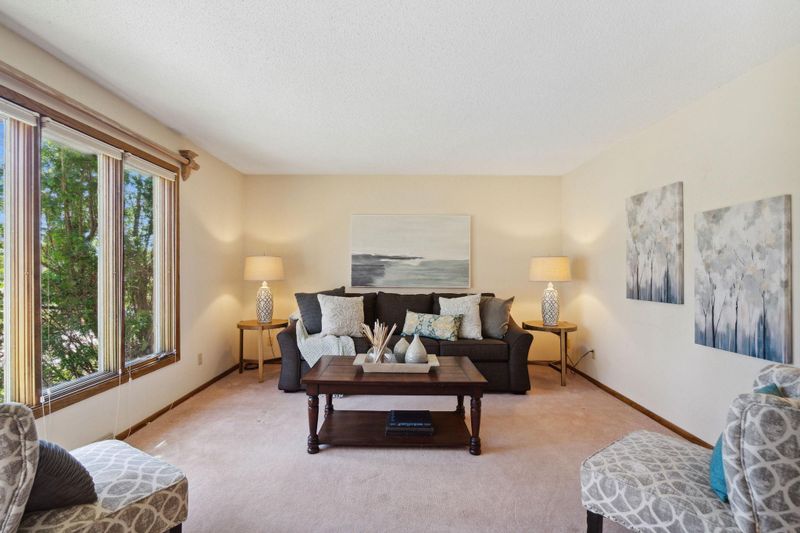 701 Sibley Dr, Northfield, MN 55057