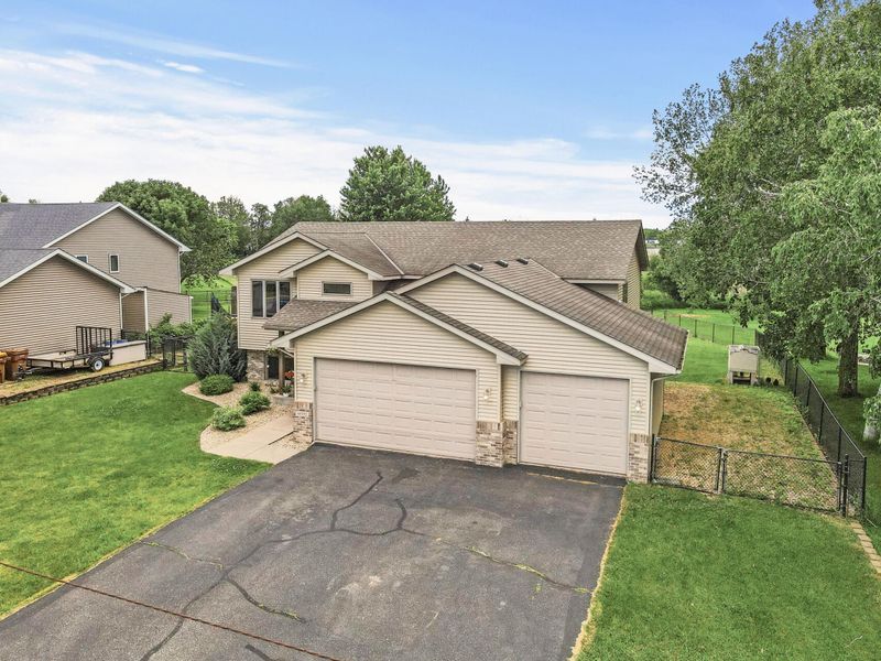14592 Geneva Ave N, Hugo, MN 55038