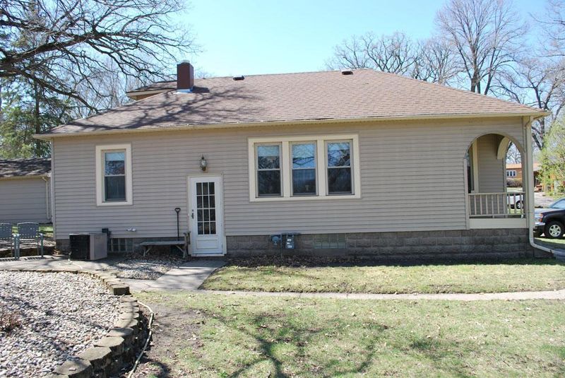 101 Lakeview St, Fairmont, MN 56031