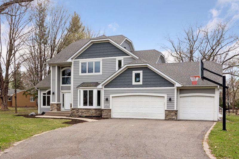 585 Sunny Shadows, Victoria, MN 55331