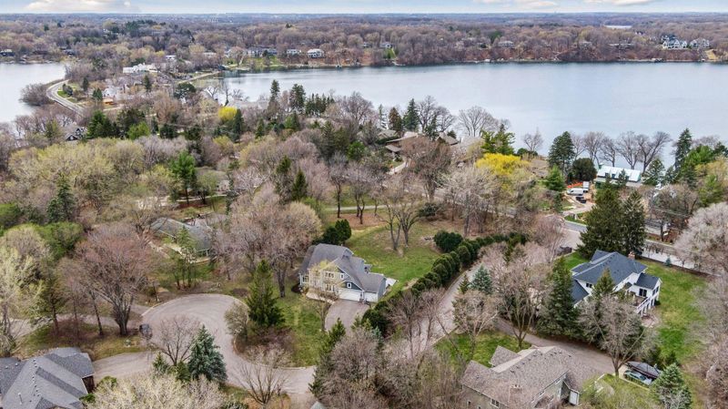 585 Sunny Shadows, Victoria, MN 55331