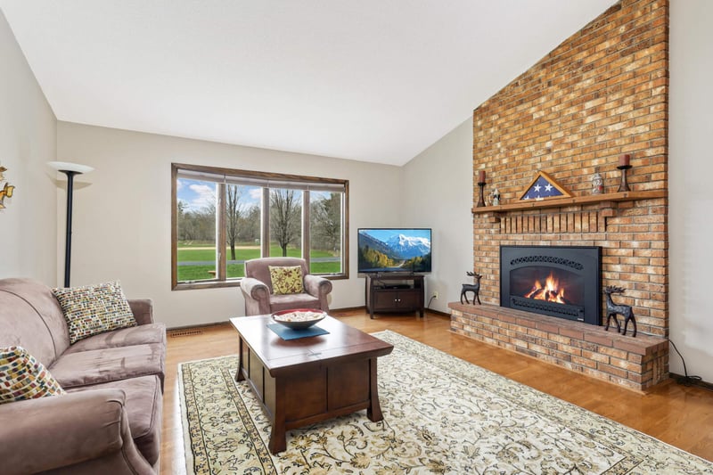 421 5th St, Marine On Saint Croix, MN 55047