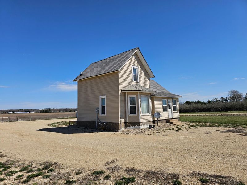 76578 105th St, Le Roy, MN 55951
