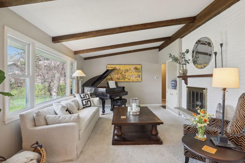 5609 Hawkes Dr, Edina, MN 55436