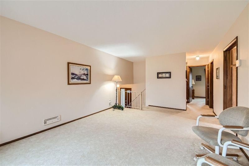 10350 Uplander St NW, Minneapolis, MN 55433