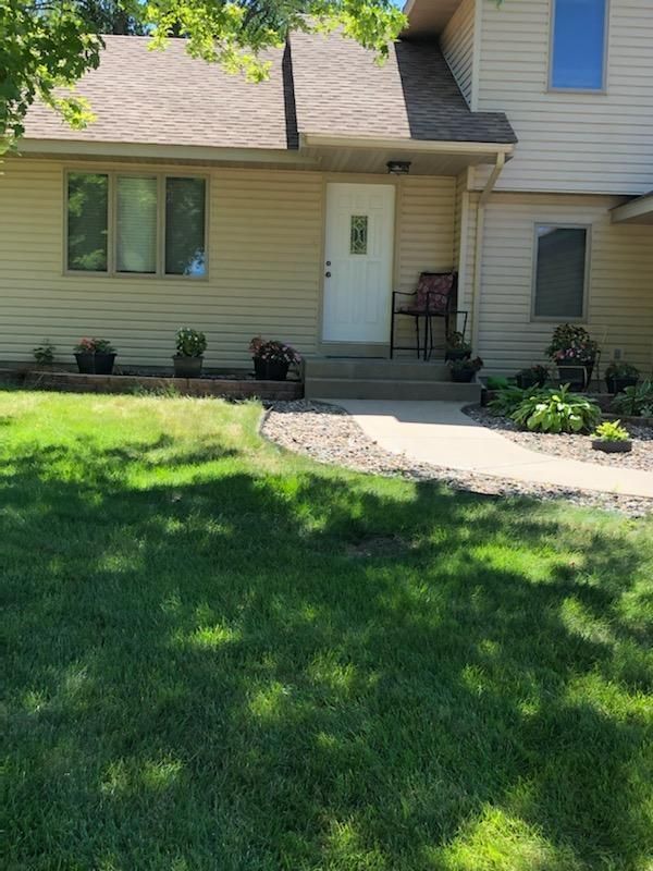 16300 Suel Ln, Prior Lake, MN 55372