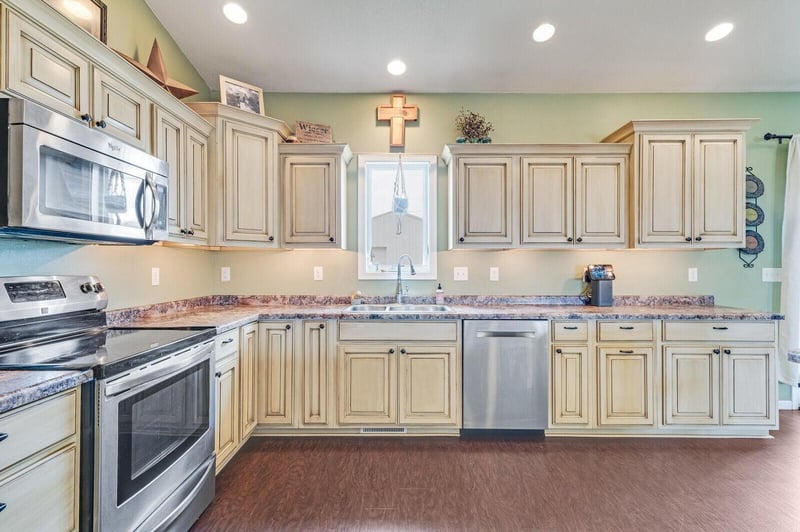 30901 County Road 16, La Crescent, MN 55947