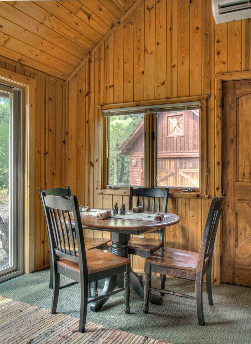 9570 Ossawinnamakee Rd, Pequot Lakes, MN 56472