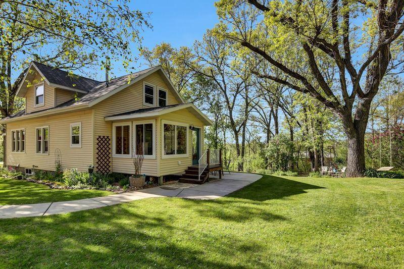 10712 Chapel St, Rockville, MN 56301