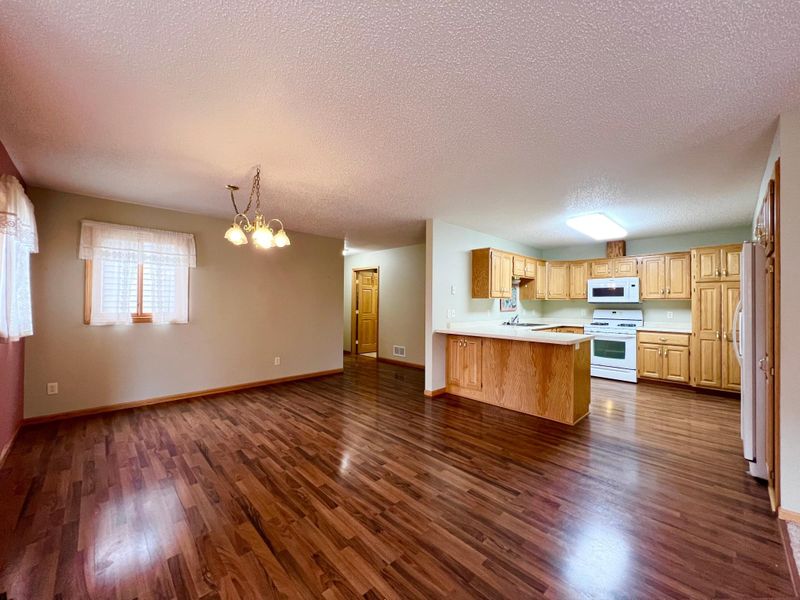 751 Sunset Ln, Mora, MN 55051