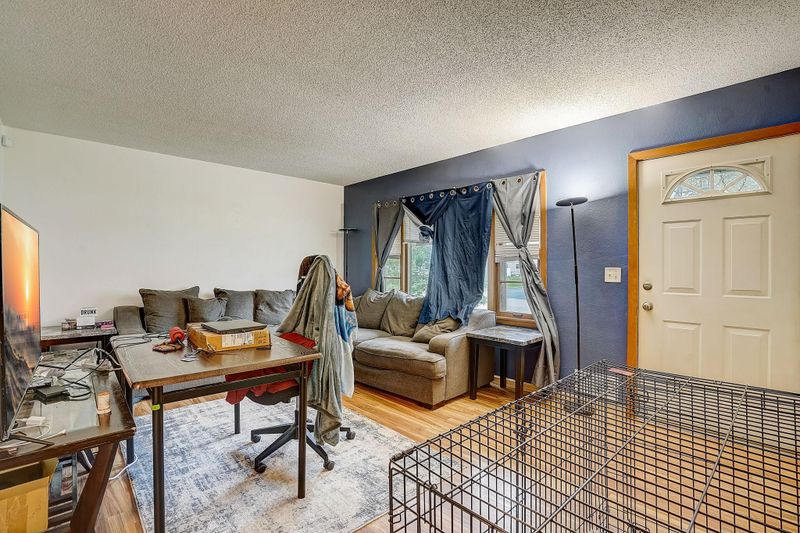 1760 5th St, White Bear Lake, MN 55110