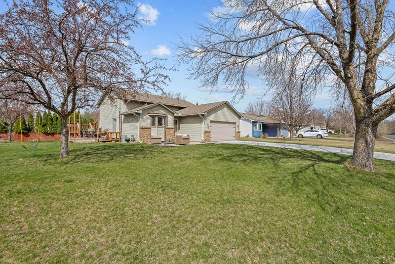 13788 Raven St NW, Andover, MN 55304