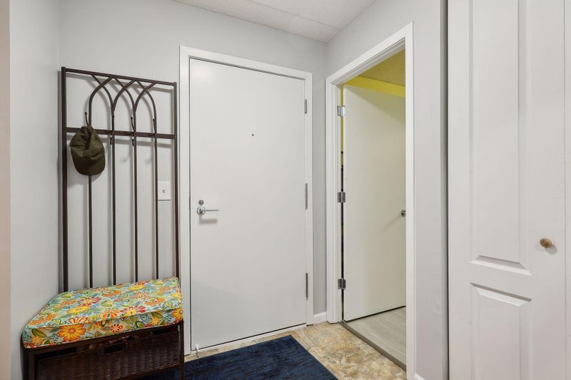 3300 Louisiana Ave S #220, Saint Louis Park, MN 55426