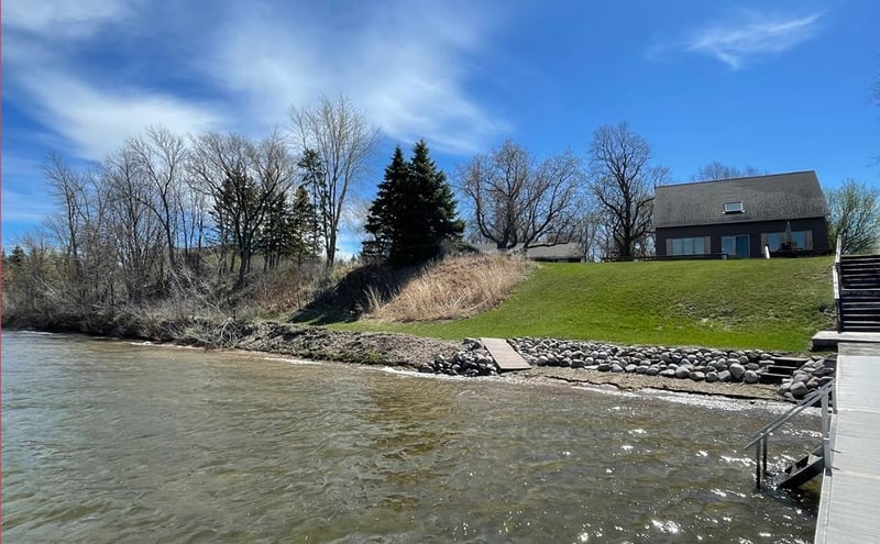 33927 Pickerel View Dr, Richville, MN 56576