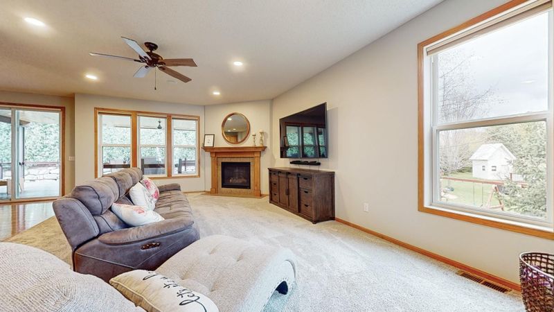 6592 Hadley Ave S, Cottage Grove, MN 55016