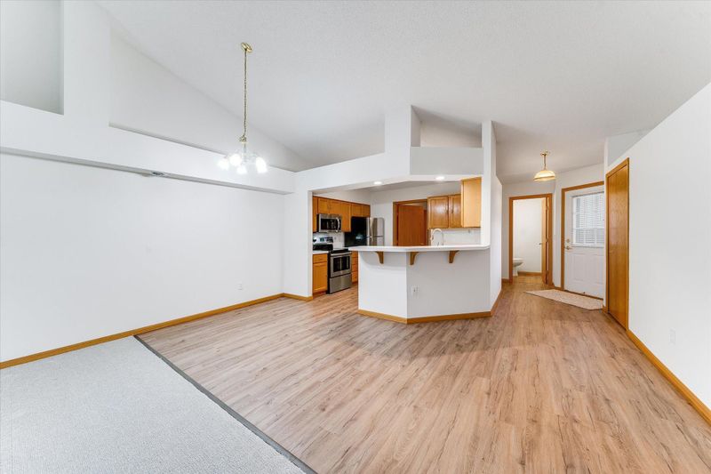 7486 Hinton Park Ave S, Cottage Grove, MN 55016