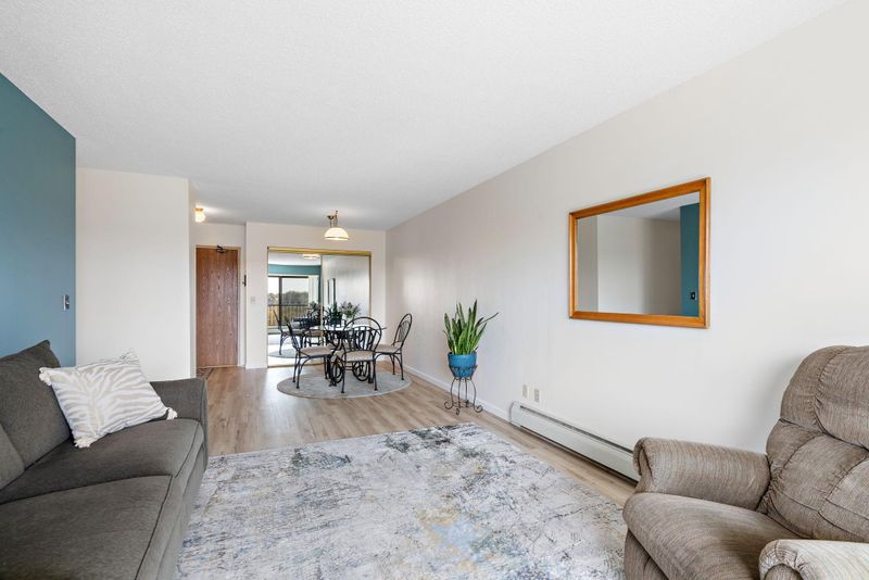 1111 Elway St #504, Saint Paul, MN 55116