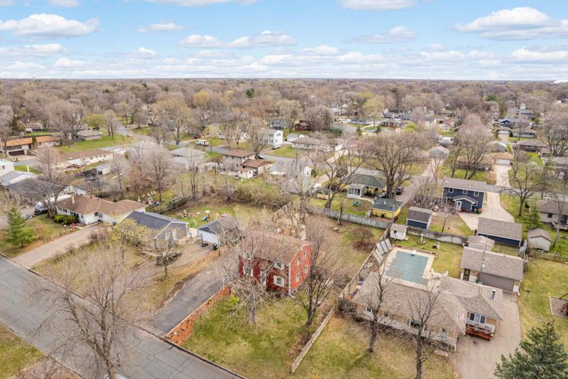 10541 6th St NE, Blaine, MN 55434