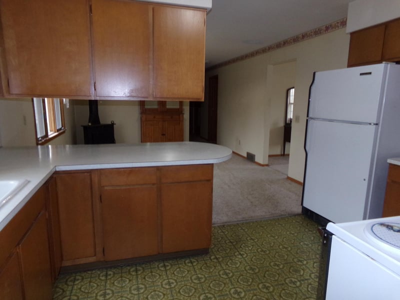 130 N Stockman St N, Elmore, MN 56027