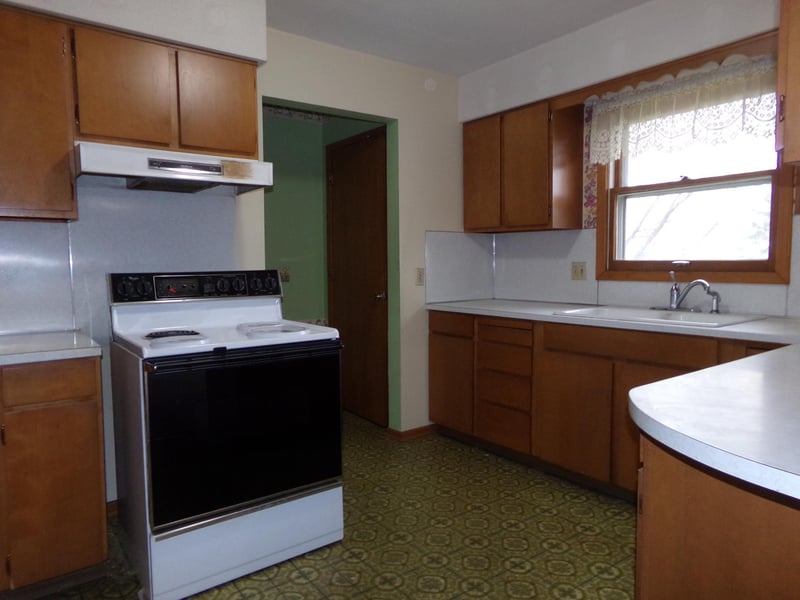 130 N Stockman St N, Elmore, MN 56027