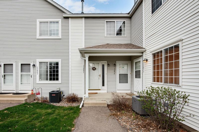 13081 Crimson Clover Ln, Eden Prairie, MN 55347