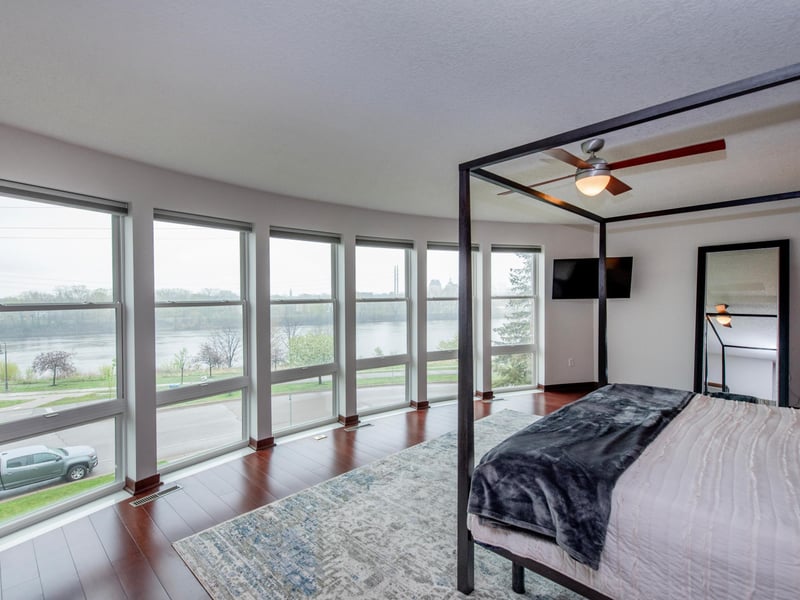 2307 River Pointe Cir, Minneapolis, MN 55411
