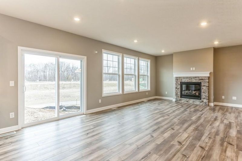 6241 Tamarack Ln, Corcoran, MN 55340