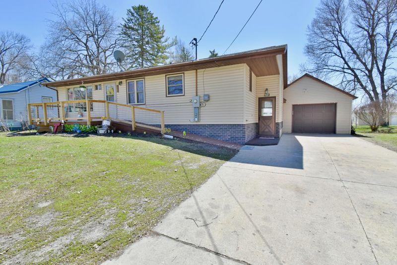 604 E Nestor St, Osakis, MN 56360