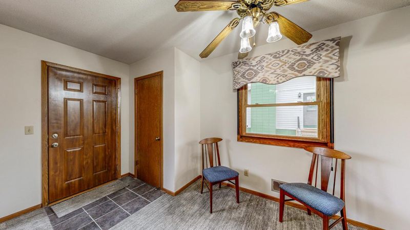 2677 3rd Pl NE, Rochester, MN 55906