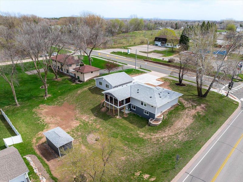 7446 15th St N, Oakdale, MN 55128