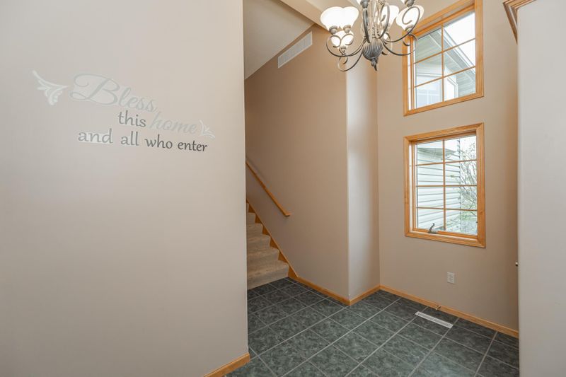 6150 Teal Ln NW, Rochester, MN 55901