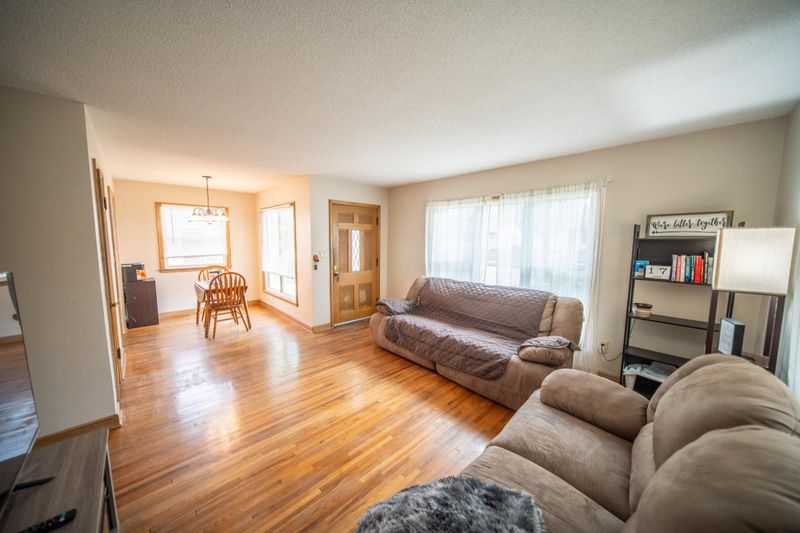 937 10th St SE, Rochester, MN 55904