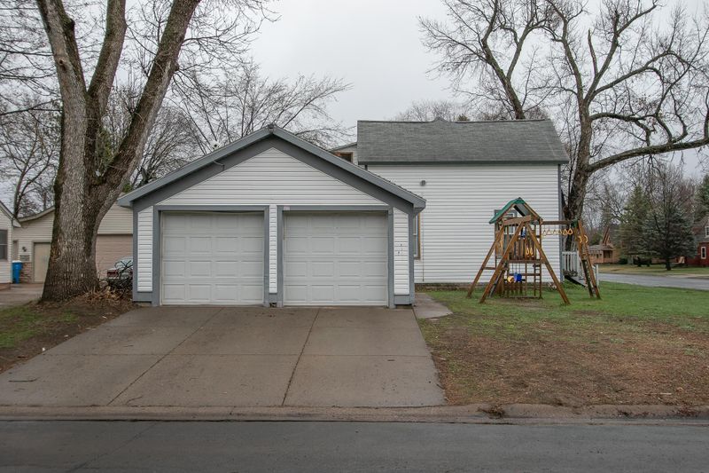 540 2nd Ave SW, Cambridge, MN 55008