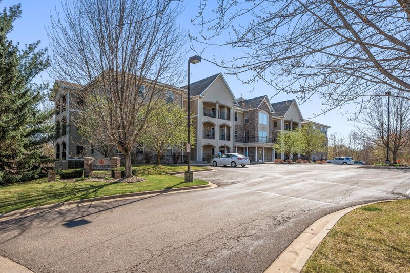 15550 Linnet St NW #1-202, Andover, MN 55304