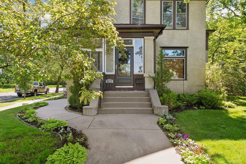 801803 Huron St SE, Minneapolis, MN 55414