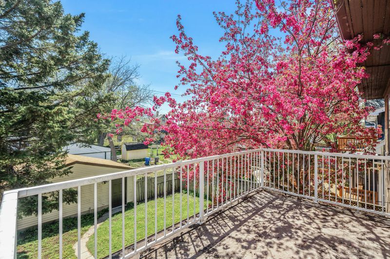1008 3rd St E, Saint Paul, MN 55106