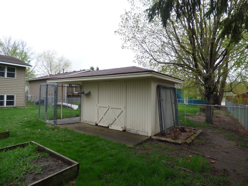 5674 137th Ln, Savage, MN 55378