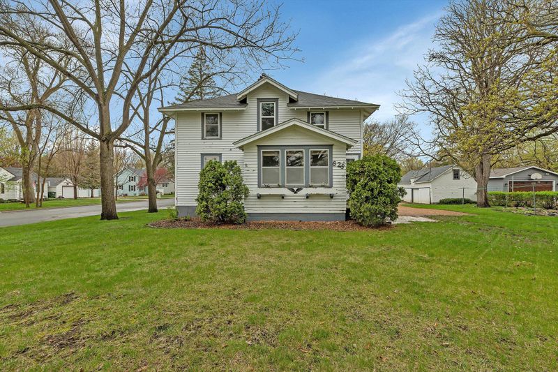 628 Lynn Rd SW, Hutchinson, MN 55350