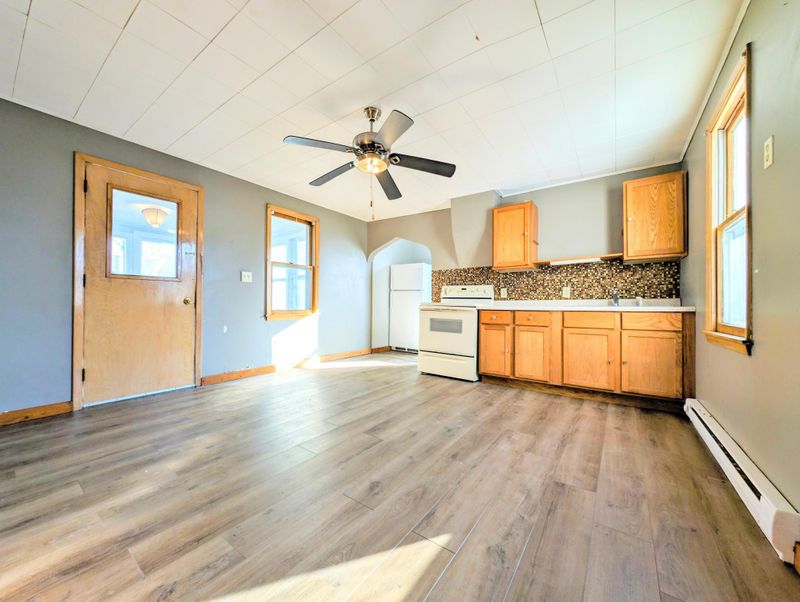 132 Langford Ave, Kenyon, MN 55946