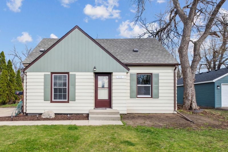 908 Summit Ave, Saint Paul Park, MN 55071