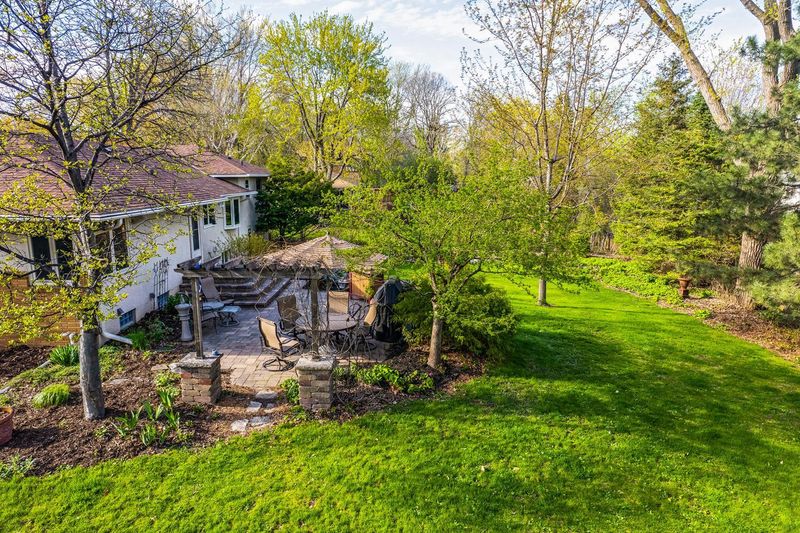 3134 Victoria St N, Shoreview, MN 55126