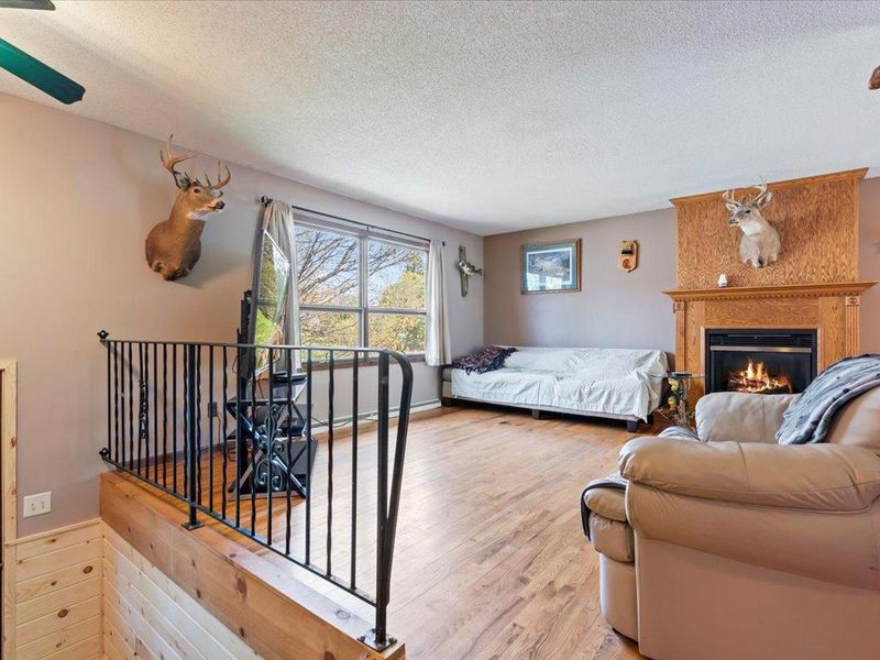 404 3rd St SW, Crosby, MN 56441