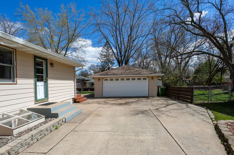 10707 Madison St NE, Blaine, MN 55434