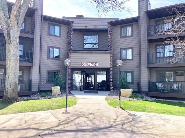 7401 W 101st St #303, Bloomington, MN 55438