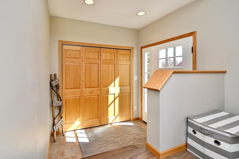 111 N Main St, Altura, MN 55910
