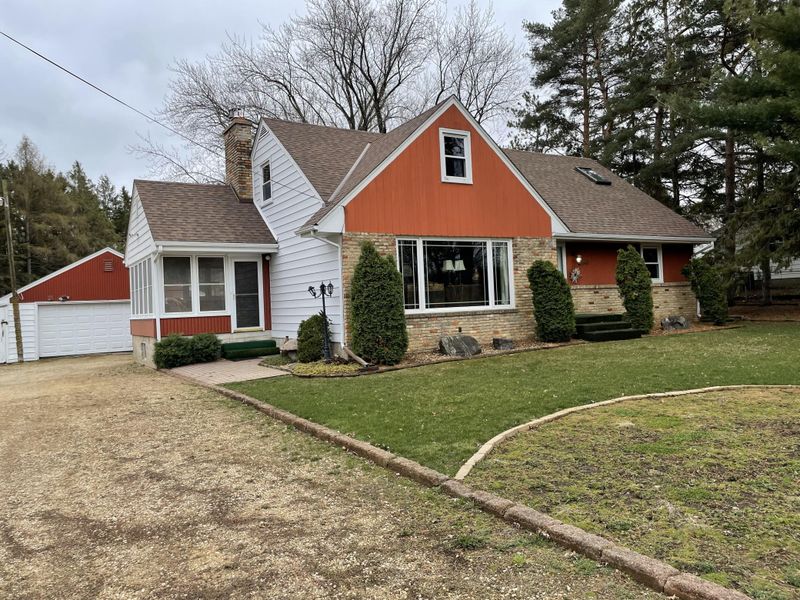 2648 Geranium Ave E, Maplewood, MN 55119