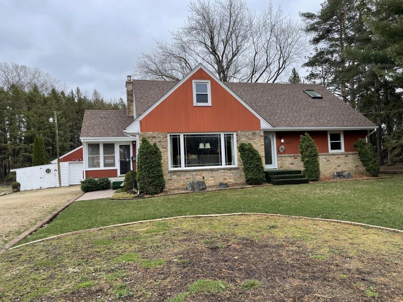 2648 Geranium Ave E, Maplewood, MN 55119