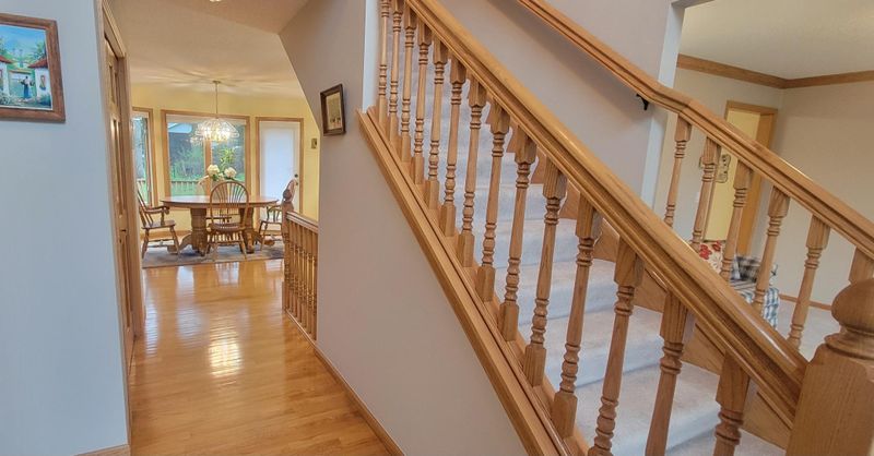 4028 Hallgren Ct, Excelsior, MN 55331