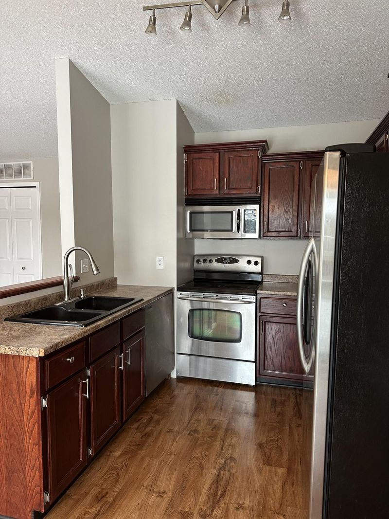 3347 Nevada Ave N #4703, Crystal, MN 55427