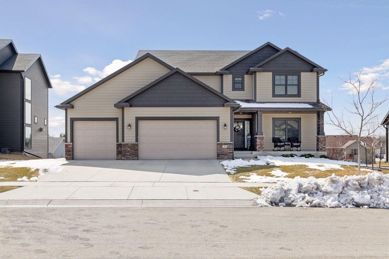 1968 Esther Ln SW, Rochester, MN 55902
